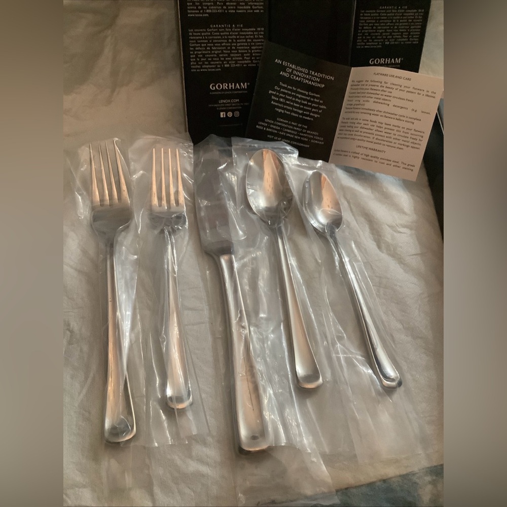 Gorham Crate & Barrel SCOOP Mirror 20-Piece Flatware Set New In Box - Picture 8 of 13